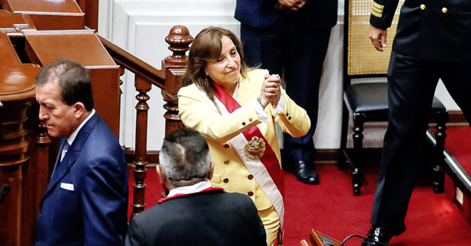 Dina Boluarte le tira la pelota de solucionar la crisis al Congreso