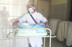 EN EL AGUSTINO Abandonan a recién nacida en basural