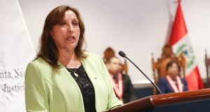 Presidenta Dina Boluarte es denunciada ante la Corte Penal Internacional