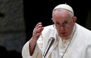 El papa Francisco defendió las bendiciones a parejas homosexuales: “A veces las decisiones no se aceptan”