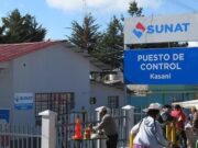Puno: Arden locales de la Sunat, Migraciones, Senasa y comisaría