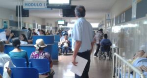 Hospitales Rebagliati y Sabogal con tercer turno para consulta externa de asegurados