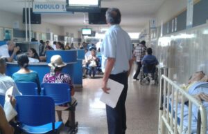 Hospitales Rebagliati y Sabogal con tercer turno para consulta externa de asegurados