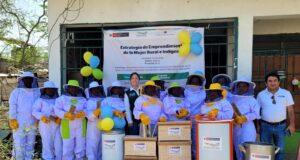 Midagri entregó bienes a asociación agraria liderada por mujeres