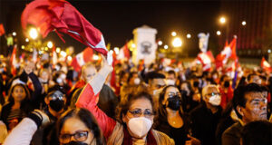 Centro de Lima: manifestaciones protestan con dirección al Ministerio Público Centro de Lima: manifestaciones protestan con dirección al Ministerio Público