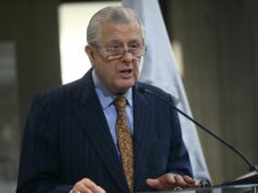 Dan por concluidas funciones de Oscar Maúrtua como embajador del Perú en España