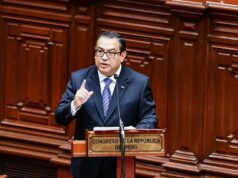 Otárola vuelve a contradecir a Boluarte