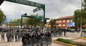 Dos mil policías son desplazados a Ica y Puno para controlar protestas