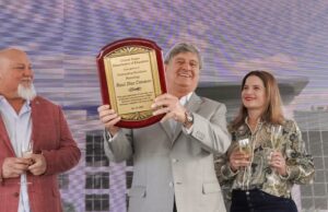 Raúl Diez Canseco es reconocido como el primer peruano en establecer una universidad en Estados Unidos