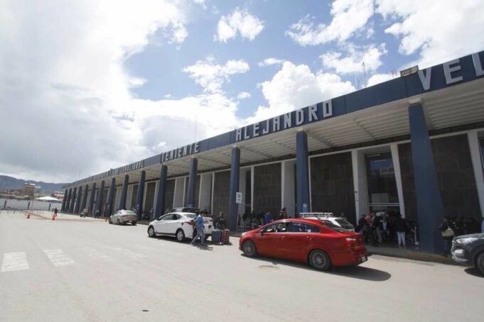 Aeropuerto Alejandro Velasco Astete del Cusco reanudó operaciones