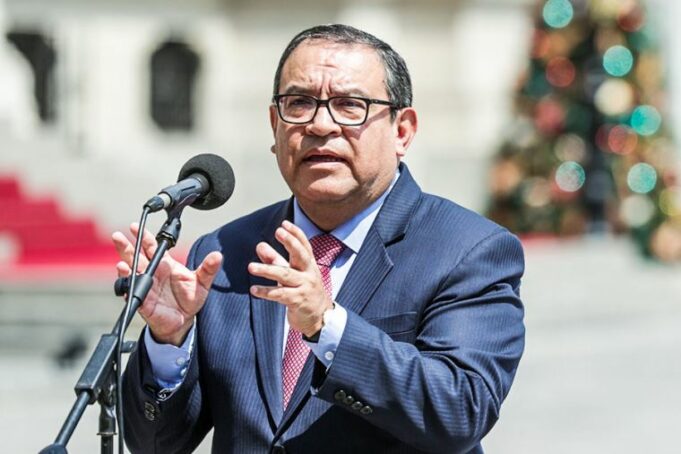 Contratan a excuñada de premier Otárola en un cargo público con sueldo de 15.500 soles