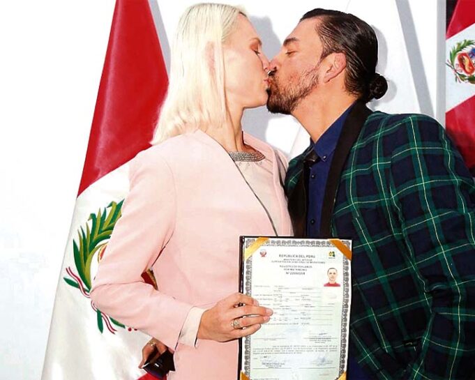 Se casan para obtener la nacionalidad peruana