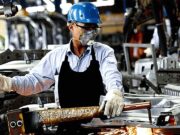 Argentina: Creció la actividad metalúrgica y petroquímica