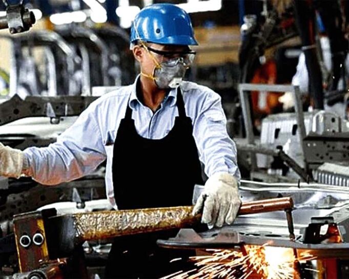 Argentina: Creció la actividad metalúrgica y petroquímica