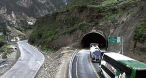 Proponen alternativa para nueva carretera central