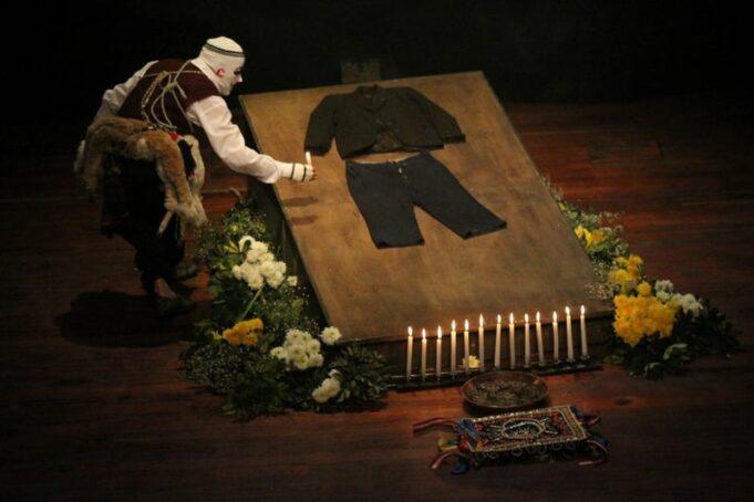 Yuyachkani recurre a la memoria