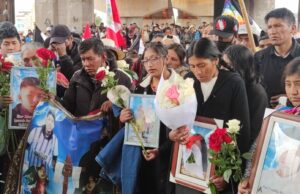 Puno cumple un mes de la masacre que dejó 18 fallecidos y más de cien heridos Puno cumple un mes de la masacre que dejó 18 fallecidos y más de cien heridos