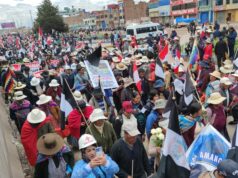 Juliaca: 9 de los 23 heridos de represión del jueves siguen hospitalizados y las protestas continúan Juliaca: 9 de los 23 heridos de represión del jueves siguen hospitalizados y las protestas continúan