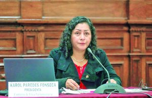 Paredes omite actuar de oficio contra fujimorista Lizarzaburu