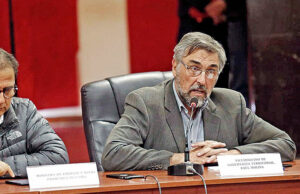 CUESTIONÓ EL ALTO NÚMERO DE FALLECIDOS EN PROTESTAS Renunció el jefe del Gabinete Técnico de la Presidencia