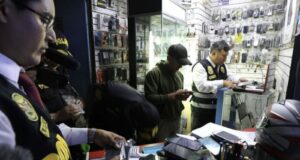 Policía incauta celulares robados en Polvos Azules