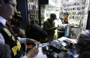 Policía incauta celulares robados en Polvos Azules