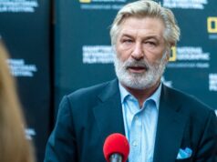 Alec Baldwin fue acusado formalmente de homicidio involuntario