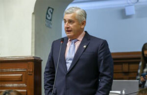 Ministerio de Cultura lamenta comentario despectivo de congresista Lizarzaburu Ministerio de Cultura lamentó comentario despectivo de congresista Lizarzaburu