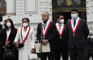 Congresistas de Fuerza Popular: “Votaremos por el adelanto de elecciones” Congresistas de Fuerza Popular: “Votaremos por el adelanto de elecciones”