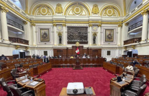 Congreso aprobó ley de Presupuesto Público 2024 Alfombras, televisores y más gastos desmedidos en el Congreso