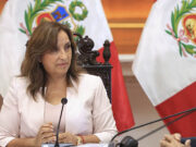 Boluarte anuncia sorpresas para pobladores puneños Boluarte anuncia sorpresas para pobladores puneños