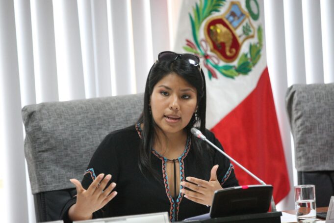 Indira Huilca: Movilización ciudadana popular romperá mantenimiento en el poder de Dina Boluarte y Congreso