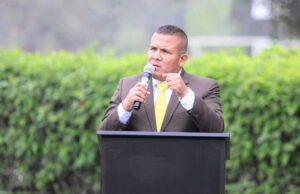 Parlamentario andino exige que se emitan normas para participación de partidos políticos en proceso de inscripción Parlamentario andino exige que se emitan normas para participación de partidos políticos en proceso de inscripción