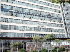 Fiscalía acusa de “organización criminal” a 2 personas que no se conocen entre sí