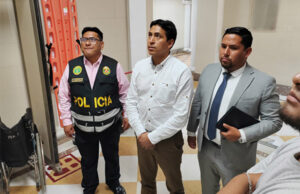 Freddy Díaz se entrega a la justicia y abogado advierte: “Si está aquí no significa que asume culpa”