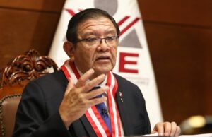 Fujimorismo insiste en recomponer el JNE