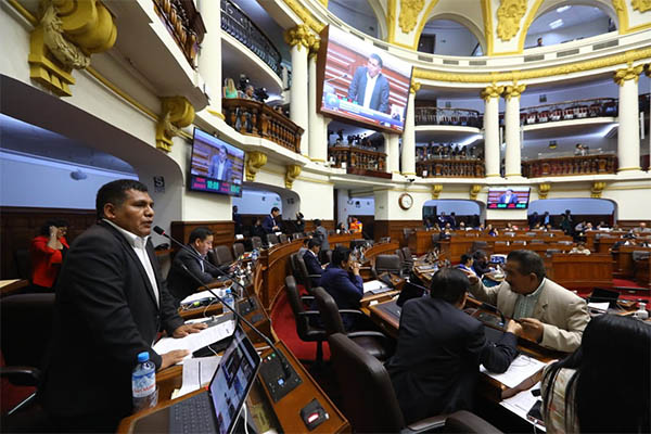 Jaime Quito: “Consultémosle al pueblo si quiere o no una asamblea constituyente”