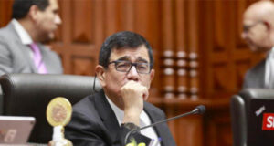 Congreso: denuncian a José Williams por supuesta colusión en bufés de S/ 80