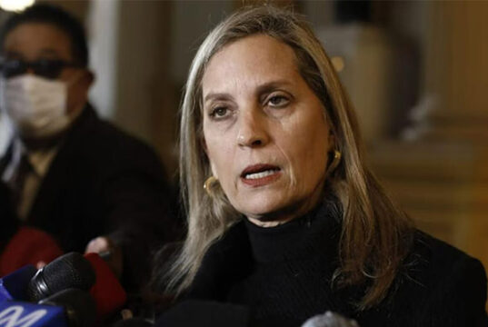 María del Carmen es un peligro: quiere reemplazar a Jerí, pero es conocida por sus posturas de racismo y clasismo