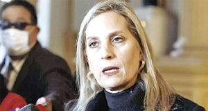 A pelearse con todos A pelearse con todos