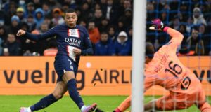 Messi y Mbappé «liquidaron» al Marsella