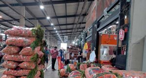 Normal abastecimiento de alimentos en mercados mayoristas de Lima