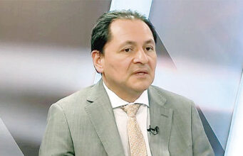 Un Parlamento ilegítimo y que concentra “demasiado poder”