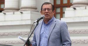 Congresista Salhuana solicita eliminar bufé y que retorne el menú Congreso: solicitan eliminar bufé y que retorne el menú