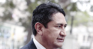 Cerrón descarta postular en eventuales elecciones el 2023