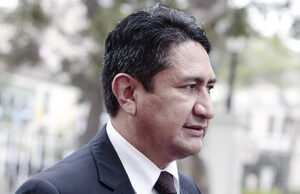 Cerrón descarta postular en eventuales elecciones el 2023