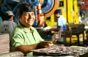 Debido a protestas se perdieron 250 mil empleos en los pequeños negocios