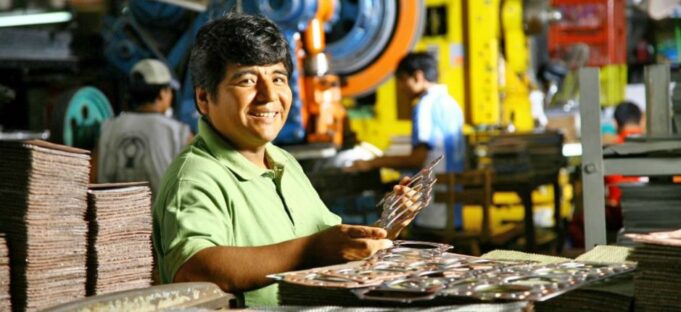 Debido a protestas se perdieron 250 mil empleos en los pequeños negocios