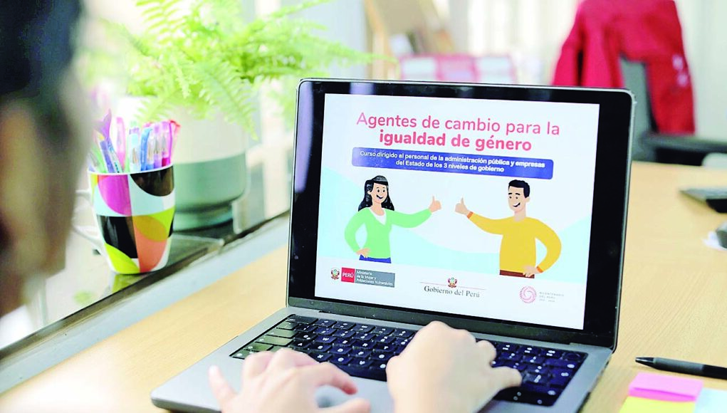 MIMP incorpora capacitación en enfoque de género