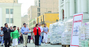 Congreso entregó donativo para damnificados en Arequipa